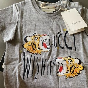 NWT Gucci Baby T-shirt with Tiger Print
